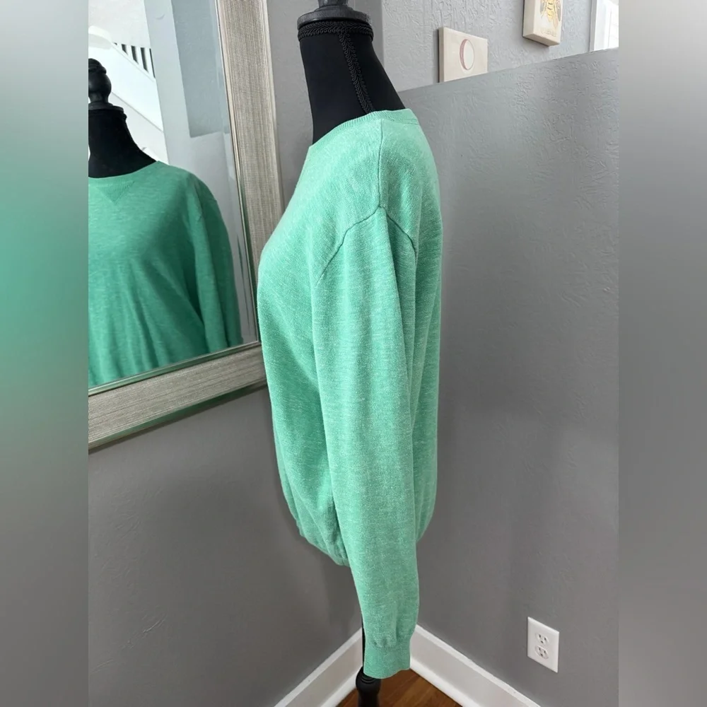 J. Crew Green Pullover Crewneck Preppy Casual Sweater Size Medium.